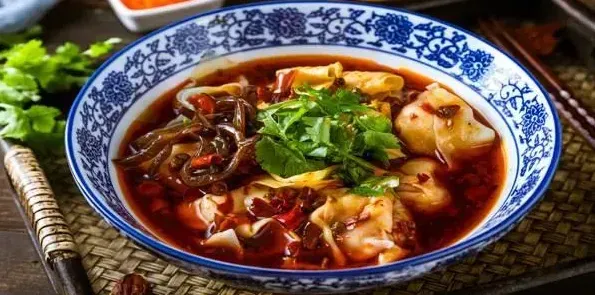 Sichuan-style Dumplings (红油抄手)
