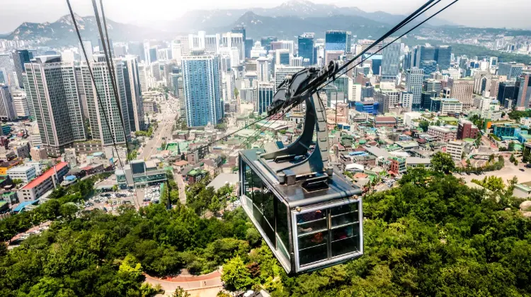 明洞市内の散策