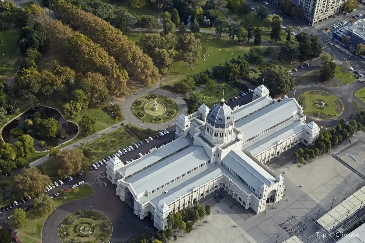 15. Tempat Wisata di Australia-Carlton Gardens