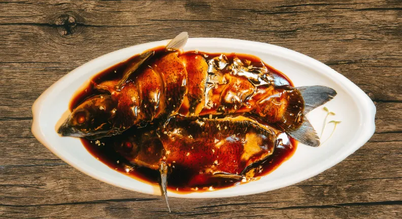 Копченая рыба (Сюнь юй)