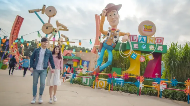 トイ・ストーリーベースキャンプで盛り上がろう