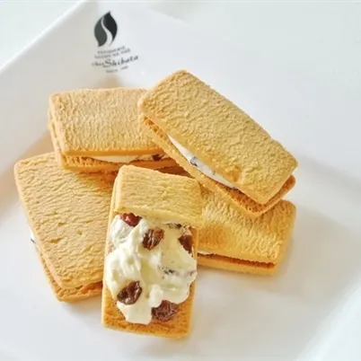 シェ・シバタ「名古屋キャラメルさんど」