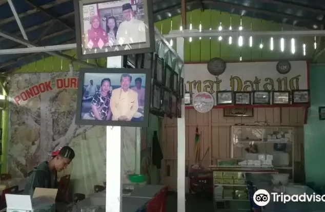 Tempat Wisata di Pekanbaru - Rumah Durian Radit