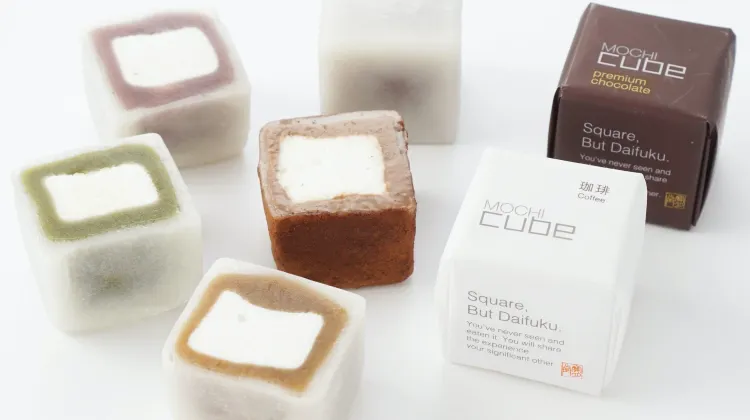 MOCHI cube