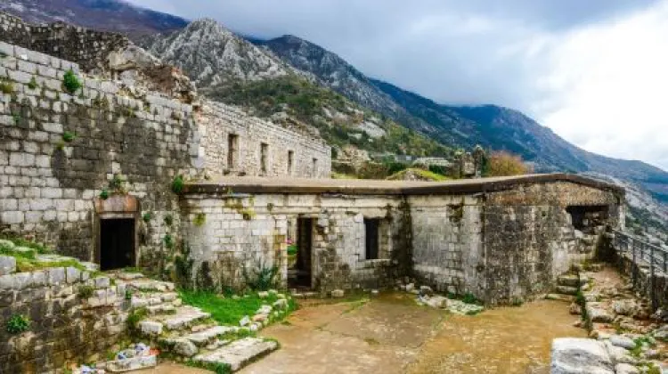 Souvenir cost when traveling to Montenegro