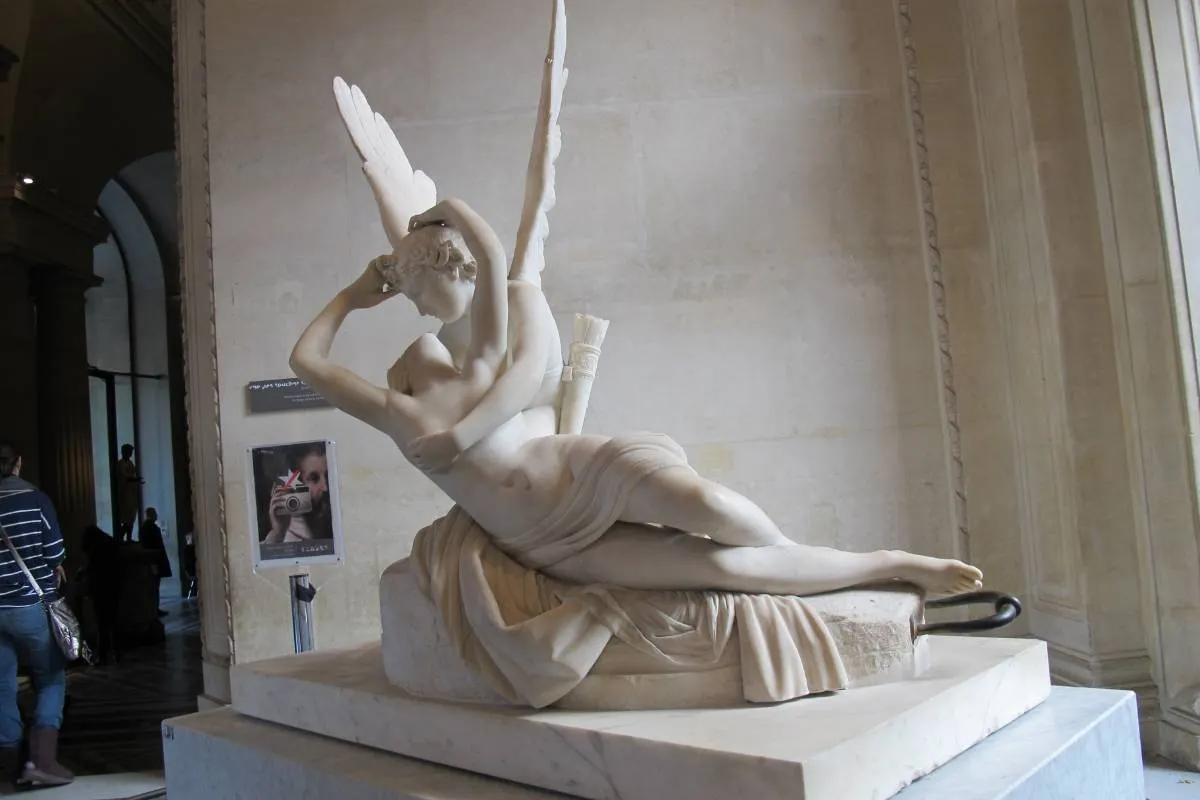 สิ่งที่ต้องทำในพิพิธภัณฑ์ลูฟร์