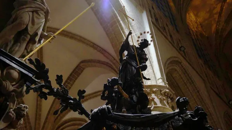 聖米歇爾及聖古都勒大教堂