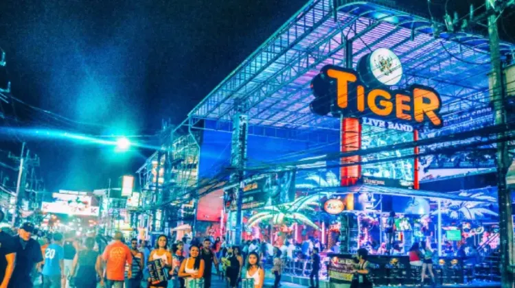 ถนนบางลา