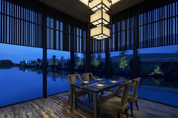 ザ・カハラ・ホテル＆リゾート　横浜