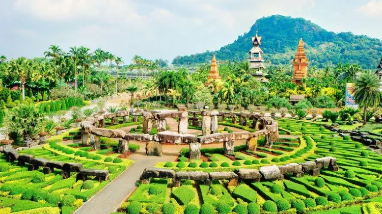 Nong Nooch Tropical Botanical Garden is a 500-acre garden featuring Dinosaur Valley, Stone Garden, French Garden and many more.