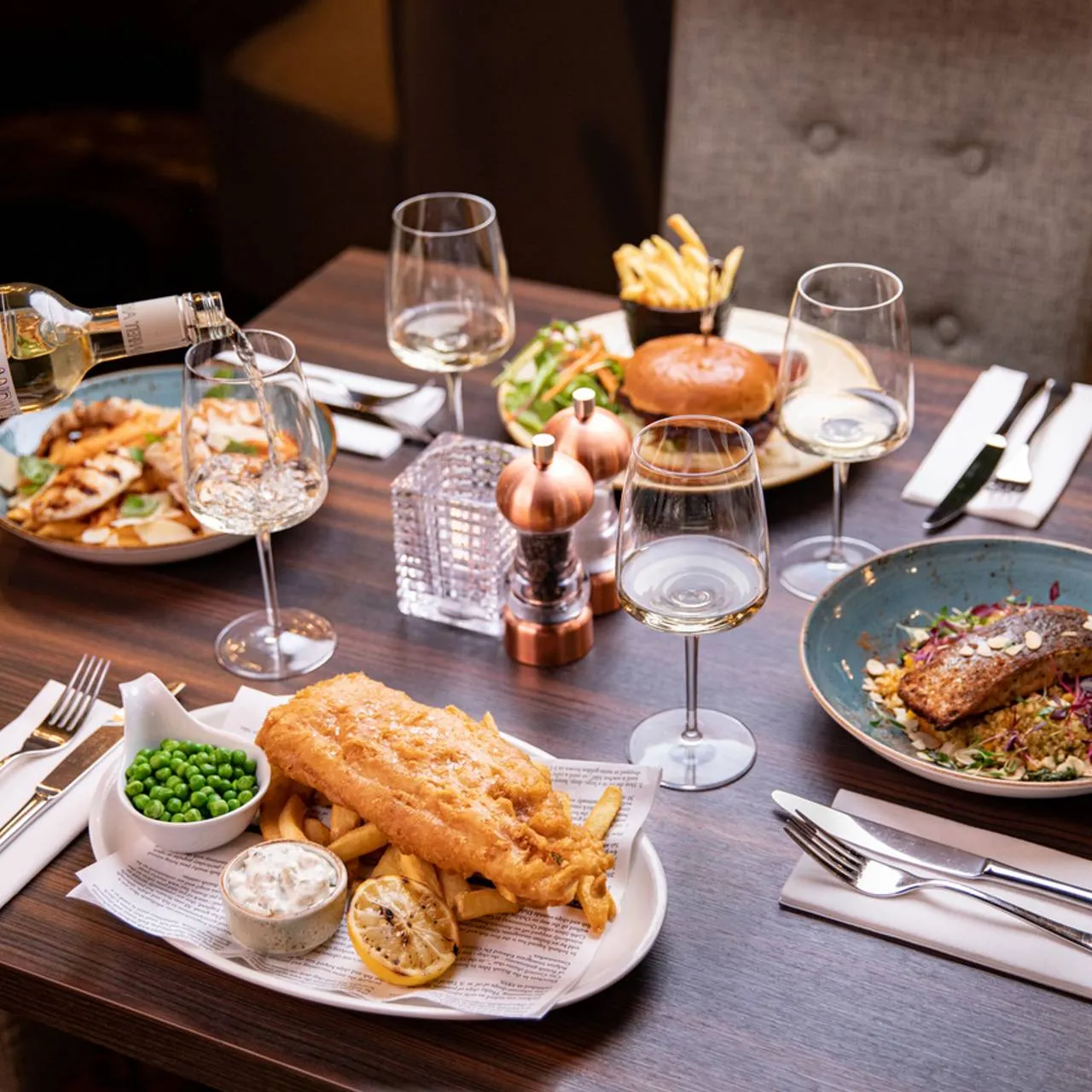 Discover Dining and Entertainment in Aberdeen
