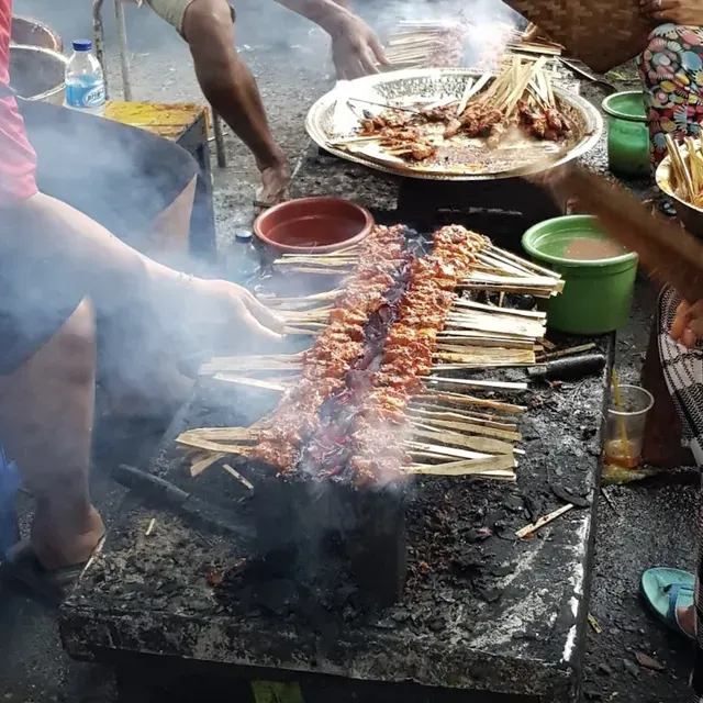 4. Makanan Khas Bali-Sate Lilit ★★★★★