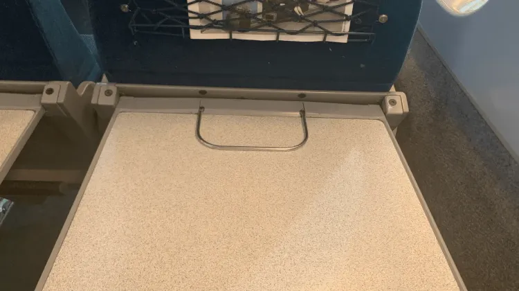 トレイテーブル