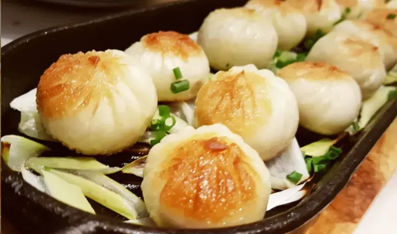 Shengjianbao (Pan-Fried Pork Buns)