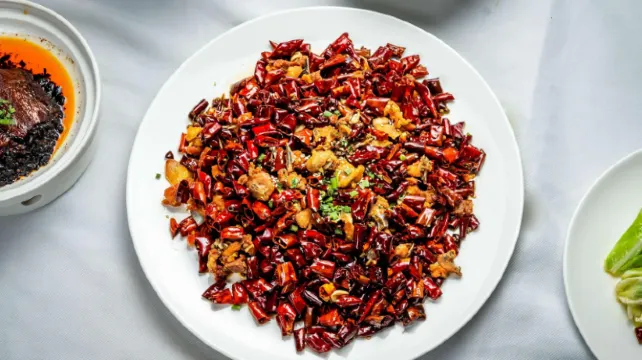 Chongqing Spicy Chicken (辣子鸡)