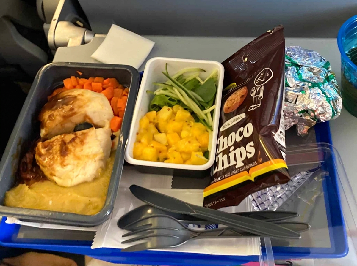 ユナイテッド航空プレミアムエコノミーの機内食