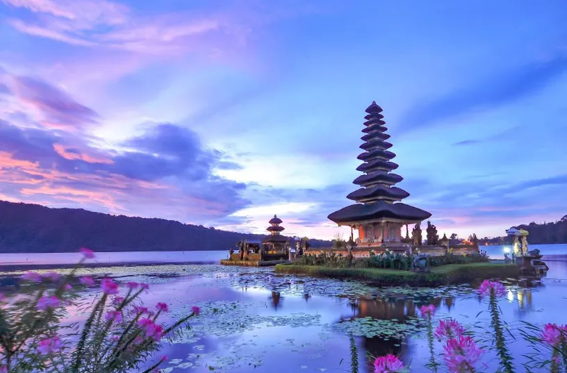 30 Tempat Wisata di Bali-Pura Luhur Uluwatu