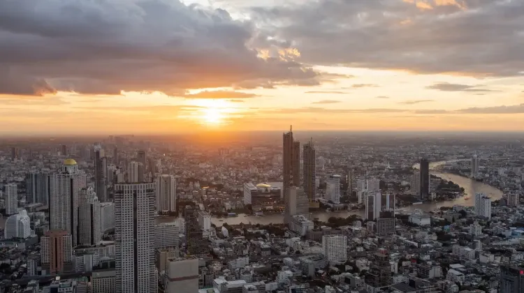 マハナコーン・スカイウォークが混雑する時間帯は