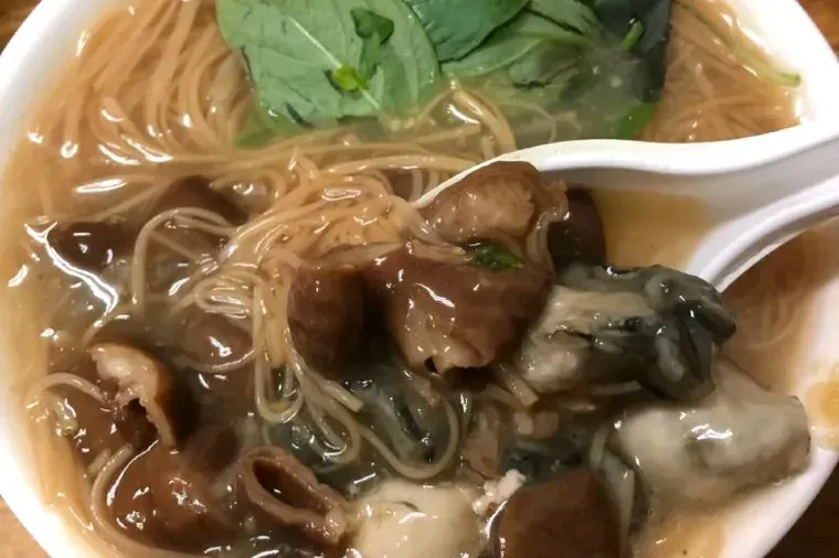 蚵仔麵線（オアミーソア）