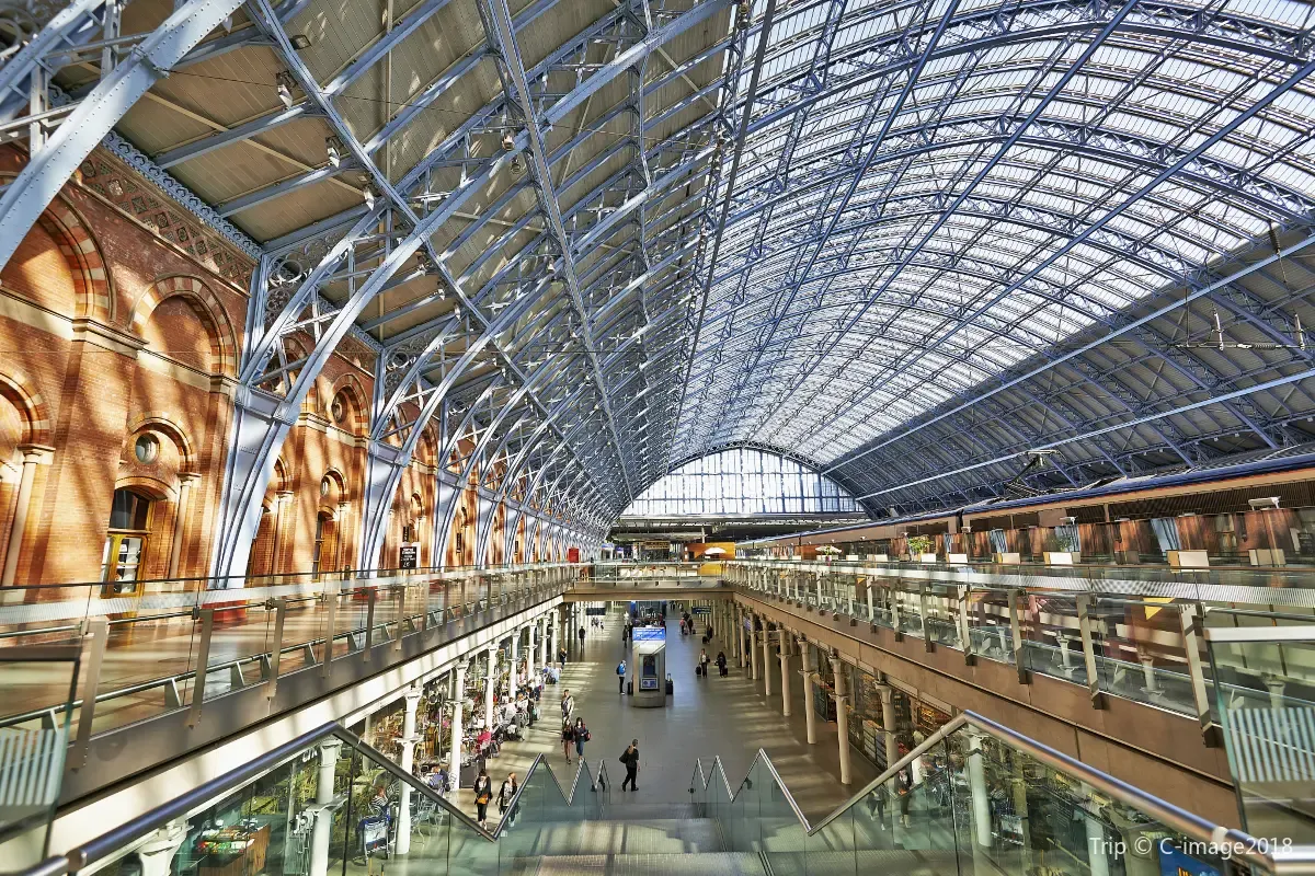 ユーロスターの運行スケジュールや便数