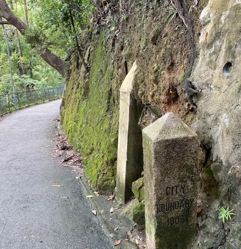 西高山活動【7】 – 維多利亞城界石