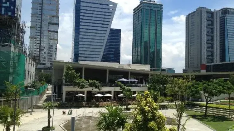 5. マカティ地区