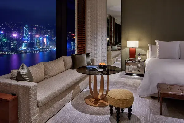 香港瑰麗酒店 – 海景雙床套房