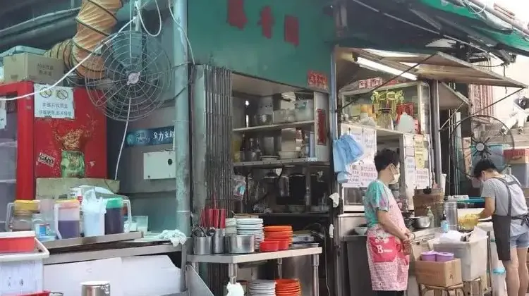 香港的大排檔數量正逐漸減少。