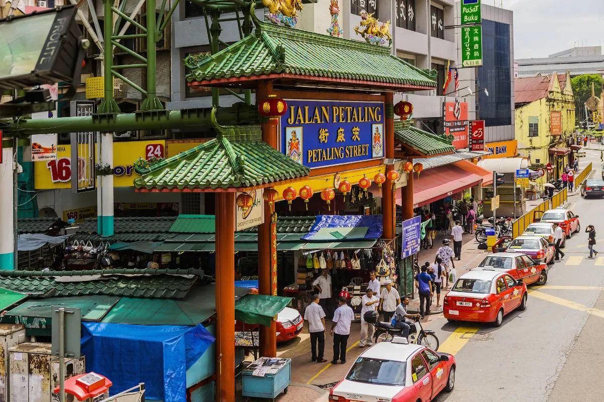 5.Tempat Wisata di Kuala Lumpur-Petaling Street Market
