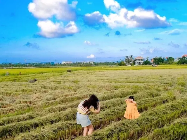 Travel with Vietnam eSIM