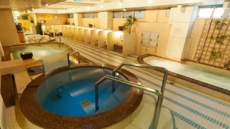 カプセルホテル ウェルビー栄