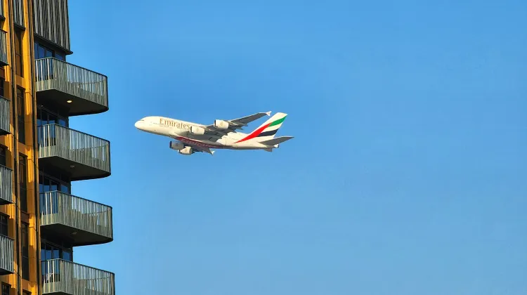 ワンランク上のフライトはエミレーツ航空で