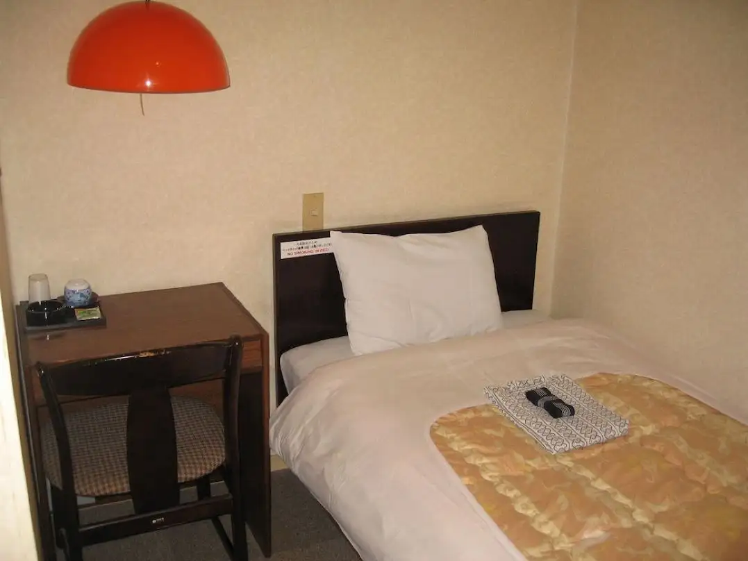 ビジネスホテル山百合