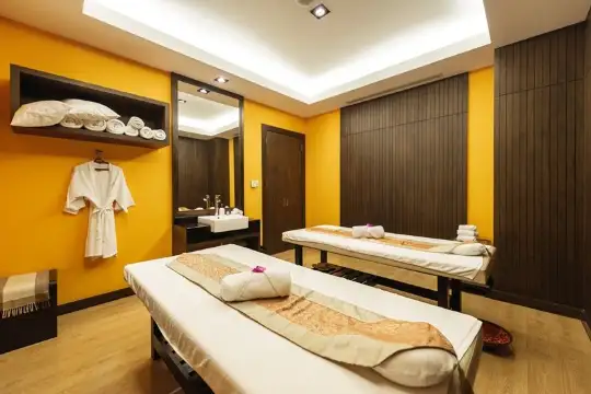 โรงแรมเอ-วัน กรุงเทพ (A-One Bangkok Hotel)