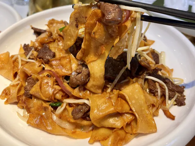 Guangzhou food - Beef Chow Fun