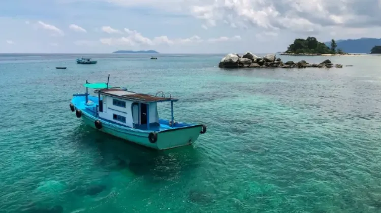 How To Take A Ferry To Tioman Island In Malaysia: How To Check The Tioman Ferry Schedule And Weather