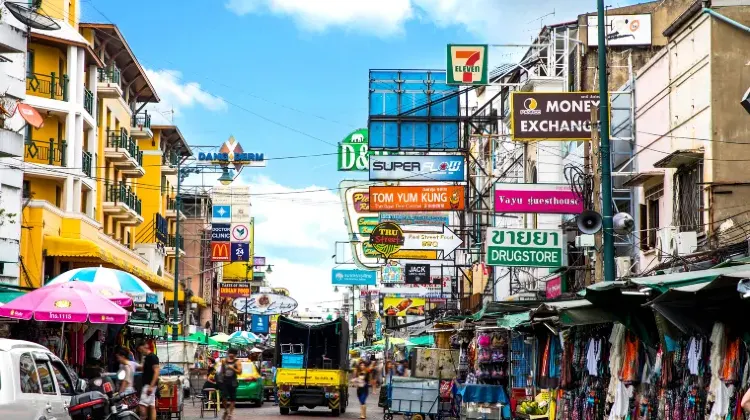 タイバーツの両替は市内の両替所がおすすめ！