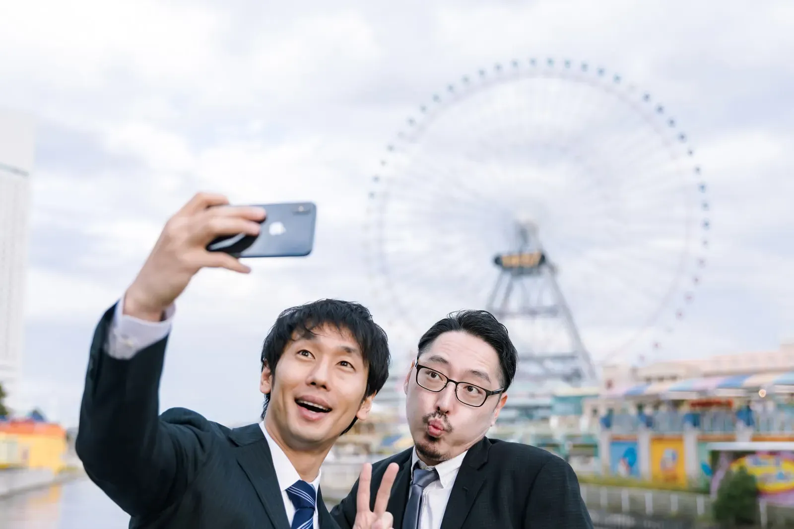 3 advantages of using eSIM for travel to Hong Kong