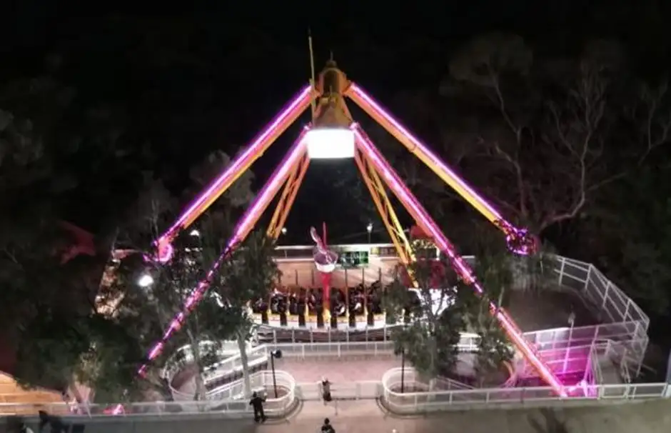 海洋公園海盜船