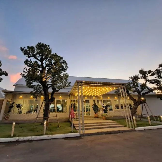 โรงนาราชบุรี By The BARN HOUSE & FARM