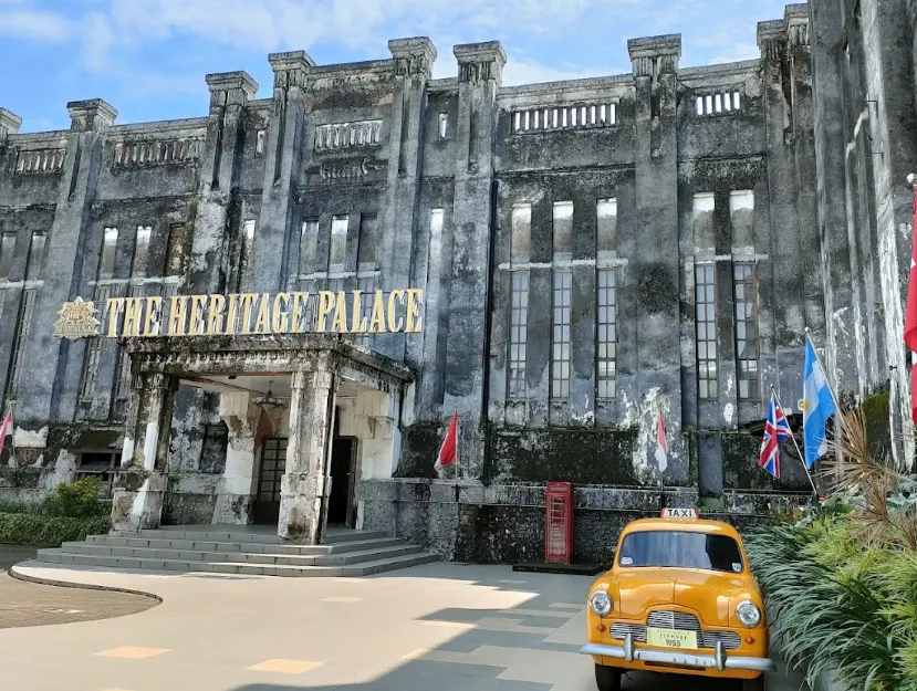 Tempat Wisata di Solo - The Heritage Palace
