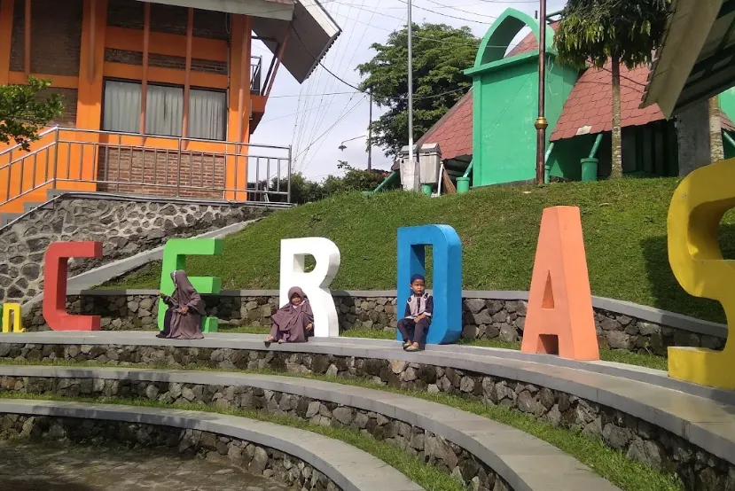 Tempat Wisata di Solo-Taman Cerdas Kelurahan Jebres