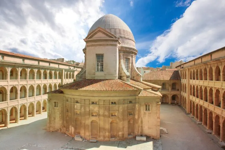 フランス・マルセイユの12月の気温や最適な服装