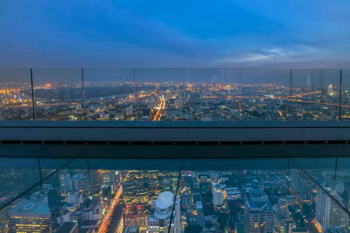 Tempat Wisata di Thailand-King Power Mahanakhon Sky Walk
