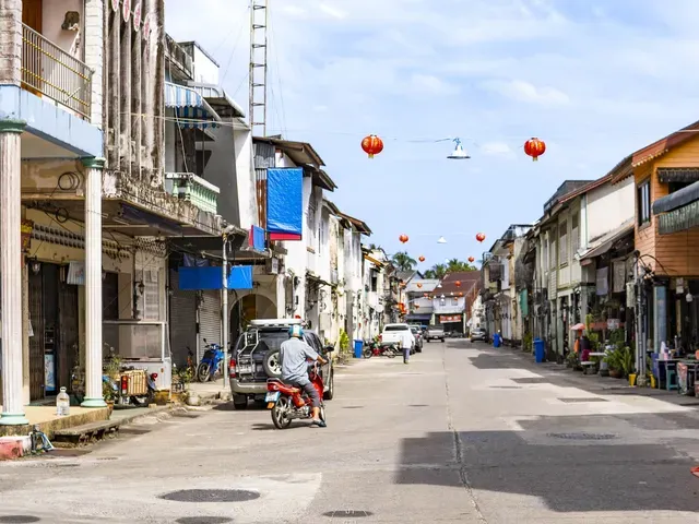 เมืองเก่าตะกั่วป่า