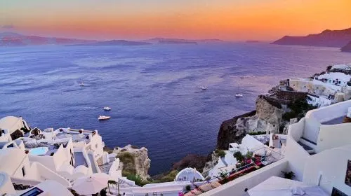 cost for souvenirs when travelling to Santorini
