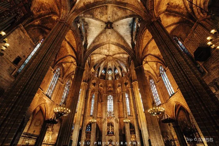 西班牙旅行費用 -巴塞隆拿大教堂