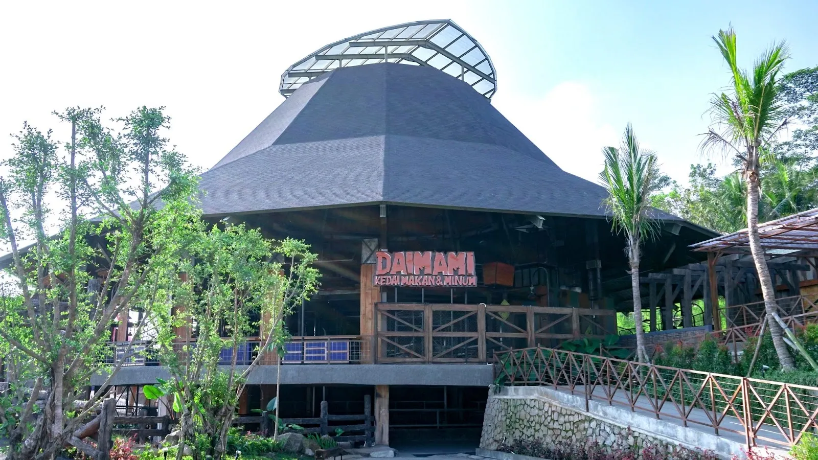 Rekomendasi Kuliner di Saloka Theme Park