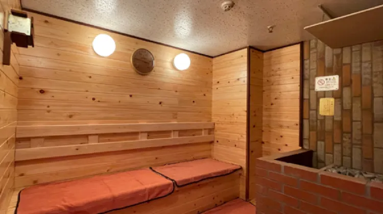 4.スパ &カプセルホテル グランパーク・イン北千住