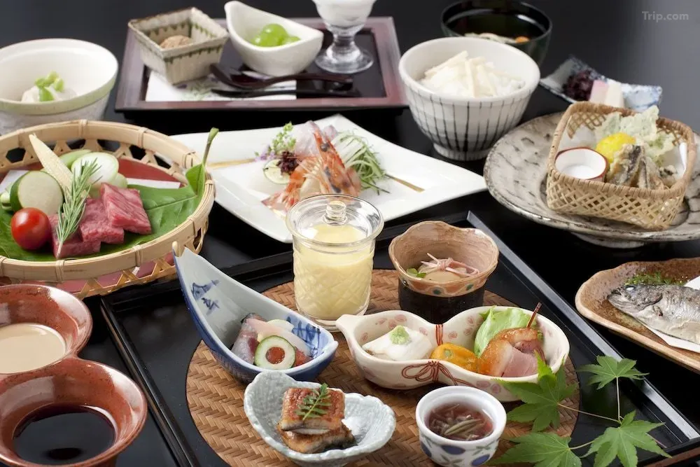 圖克諾尼瓦酒店